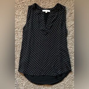 Loft Women’s Black and White Sleeveless Blouse Size XS EUC Workwear Minimalist